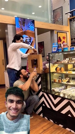 Introducing the "VitaWear SmartBand," a next-generation wearable gadget🎉