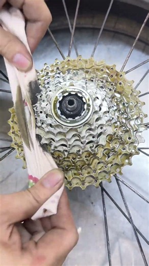 Cách Vệ Sinh Líp Xe Đạp Sạch Như Mới #xedapvip #xedap #cycling #bike #suaxedap