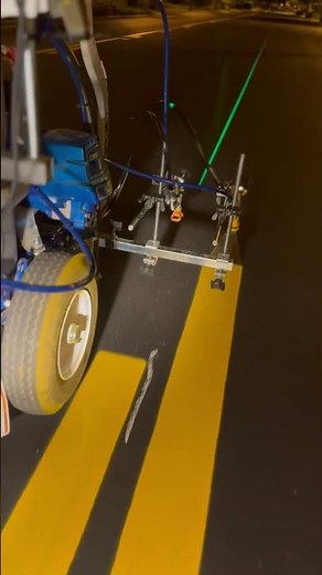 Graco LineLazer 5900 Double Yellow Line Striping