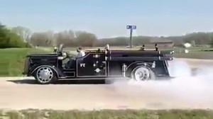 '44 Mack firetruck gettin' it! | Classics Daily