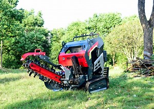 [Hot Item] TUV CE Certificate 15HP Max Depth 1000mm Farm Trencher with Chain Saw Ditching Trenching Machine Mini Trencher Machine