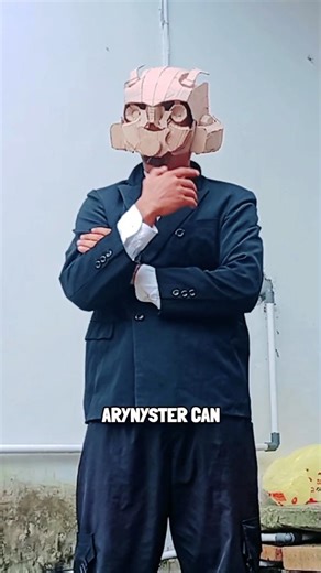 Bumblebee helmet cardboard suit #cardboard #fashion #bumblebee