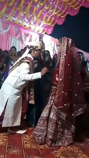 Dulhe Ne Ki Sarmsar Harkat 👆😆!