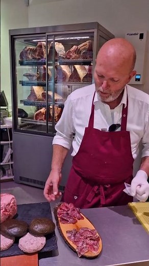 A table d'hôte in the heart of Lausanne? 🤯