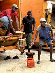 De Fried Goat Meat | Partymaus 2