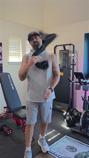 COOFANDY Men’s 2 Pack Workout Hooded Tank Tops Review