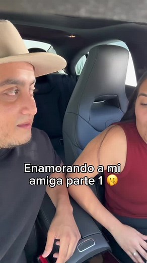 Beso a Mi Mejor Amiga: Un Momento Especial