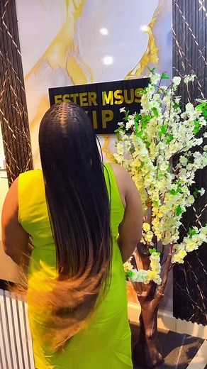 ✨HUDUMA ZINAZOPATIKANA V.I.P ni.. ✨UNAWEZA KUFANYA BOOKING ✨WI-FI Bure ✨Lunch Bure ✨Drink Bure ✨Na huduma ni EXPRESS. SALOON IPO JENGO LA KIBOTOWER FLOO YA 2 0712782591 KARIBUNI SANA 🙏 | Ester msusi