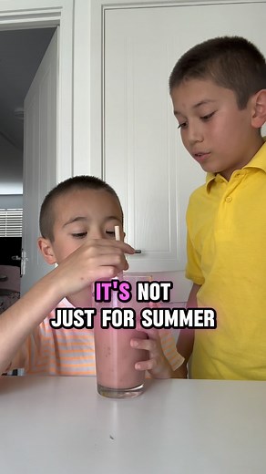 Kamoliddin 🇬🇧 on Instagram: "POV: You found perfect smoothie recipe 😎 I’ve got a fun and easy smoothie recipe that’s perfect for a quick, nutritious boost! Did you know that smoothies have been around since the 1930s and became super popular with the invention of the blender? 🌟 This smoothie is packed with vitamins, antioxidants– perfect for breakfast or a midday snack. 🥤✨ What is your latest favourite smoothie recipe?Share in the comments below! 🥰 Thank you all for your amazing support! D