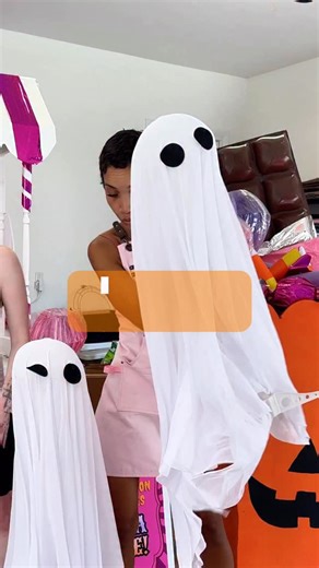 The feminine urge to make everything a little more ✨glam✨ 💅🏽👻 Are ya’ll ready to see my final set up?! 👀 | Raven Elyse TV