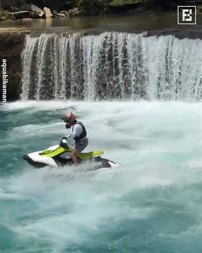 Riding a Jet Ski… on Glaciers. Yes, Really 😳 | Fossbytes