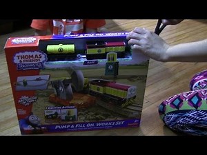 Unboxing Pump & Fill Oil Works Set - DART (Thomas Trackmaster Set)