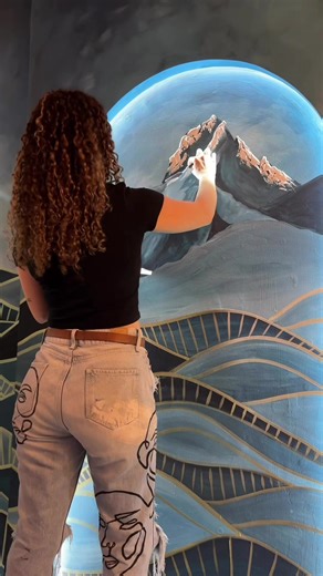 Mural Abstracto de Mar y Sierra Nevada en Santa Marta