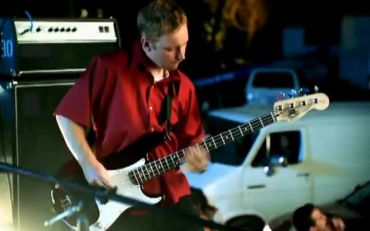 摇滚乐队 Foo Fighters - Breakout 官方MV (Official Music Video)