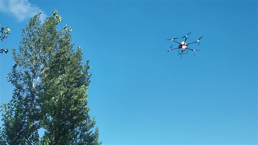 Manufacturer Agricultural Drone Sprayer AL30 Fertilizer Drones Crop Agri Sprayer Drone #agriculturaldrones #dronewithsprayer #uavdronequadcopter#dronespreader#sprayingdrone drone in agriculture#autonomoussprayerdrone#droneagriculturesprayer #uavdroneagricultural sprayer#cropsprayingdrone #agriculturesprayingdrone #agriculturalpesticidesprayerdrone #agriculturalsprayinguav#plantprotectiondrone