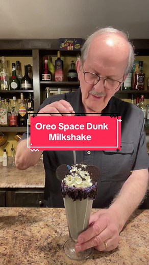 Delicious Oreo Milkshake Recipe for Milkshake Monday