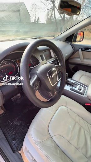 Audi Q7 quattro: Seduction and Power