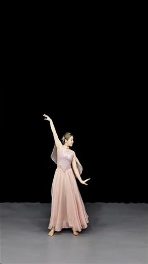 Shape-Shifting Magic: Control Qi & Convey Spirit with Wrist Lift