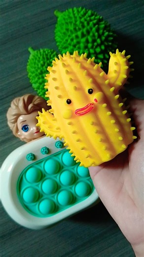 Satisfying Squishy Fidget 🌱☘️ #squeezie #fidgettoys #satisfyingvideo #relaxing