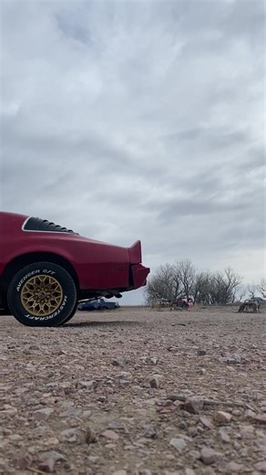 Some revs in the Trans am needs a new exhaust. Sounds okay for being slapped together and bubble gum weld 🤣🤣 #pov #carstiktok #fyp #foryoupage #myfyp