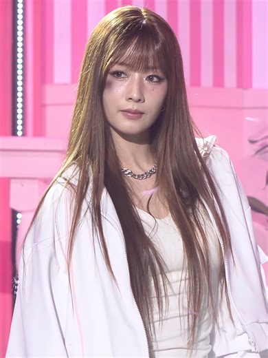 Apink 'Love Me More' BoMi Fancam #bomi #apink #fyp