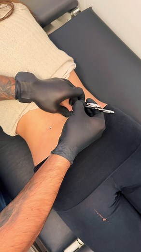 Back Dermals mit Swarovski Kristallen im Royal Skin