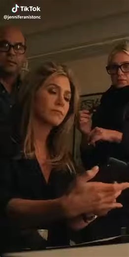 Jennifer Aniston. off Scene #jenniferaniston #adamsandler #Controversy #news #NewsUpdate | Aland