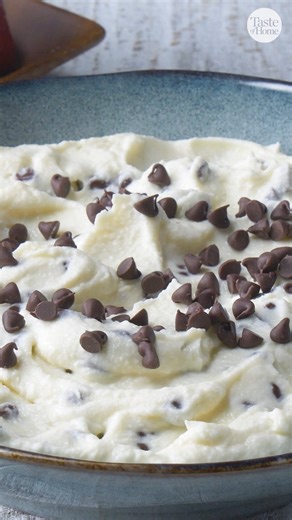 The perfect no-bake, easy dessert that everyone will love! Full recipe here: bit.ly/4bs9c8y | Taste of Home