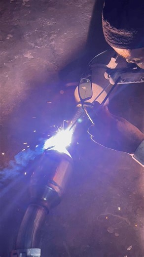 Bad Sound Removing By installing new Catalytic converter #badsound #installing #removing #catalyticconverter #alsharifauto #asacarinformation #automechanic #carrepair #carmaintenance #mechanic #repairing #solution #throttle #carr #fuel #pakwheels #mz #hafizabad #advice #bs #trending | Al Sharif Auto Care