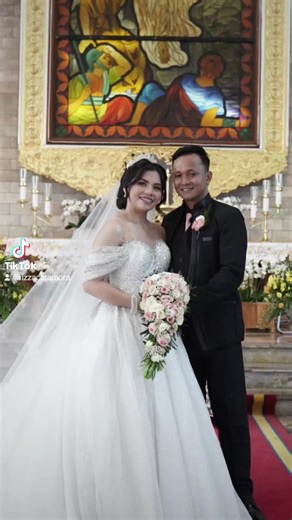 Pinky Ties: Elegance in Formal Attire