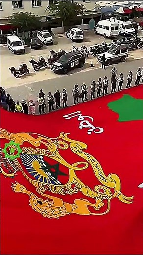 Le drapeau marocain flotte à Guerguerate dans le "sahara occidental"