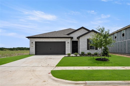 3111 Hawkview Dr, Cleburne, TX 76031 - MLS 21219819 - Coldwell Banker