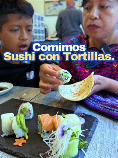 Comimos sushi con tortillas: sketch de comedia chapina