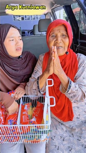LIKE THIS VIDEO, GRANDMA WANTS SOME ICE CREAM, HAVE PITY #shorts