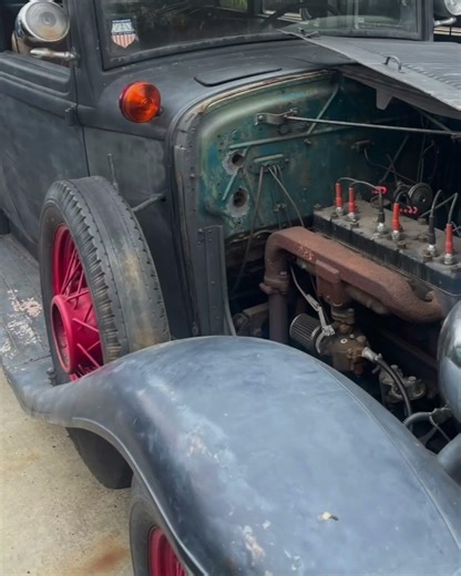 Chilling in the back of a 1930s The only one vintage all original running I’ve seen for a while