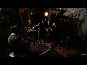 Smash Into Pieces - Hollow (Acoustic)
