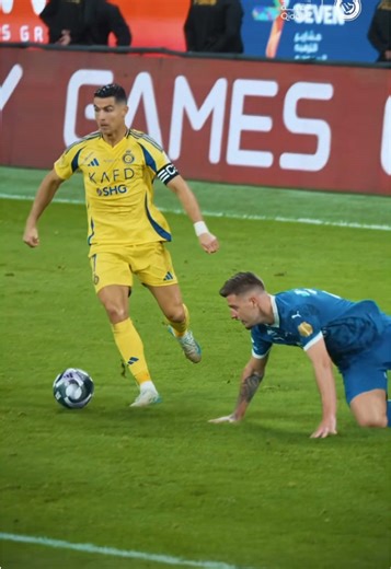 Top Dribbles by Cristiano Ronaldo