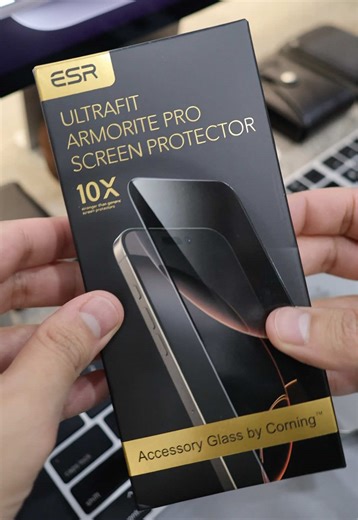 Let’s install the ESR ultrafit armorite pro screen protector for the iPhone Pro! @ESR US #apple #iphoneaccessories #screenprotector #tech