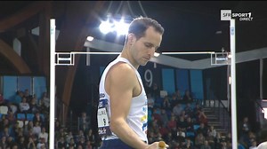 16K views · 443 reactions |  Championnats de France Elite en salle : Les images du concours masculin du saut à la perche, remporté par Renaud Lavillenie (5,83 m) devant son frère Valentin Lavillenie (5,72 m) et Kevin Menaldo - Officiel (5,72 m) à Liévin !  Images SFR Sport | FFA - Fédération Française d'Athlétisme | Facebook