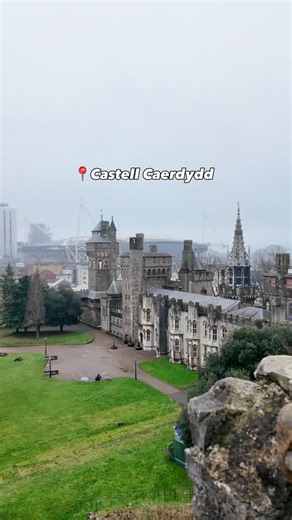A city centre castle with over 2,000 years of history? Yes please! 😍 From Roman beginnings to Victorian details, @cardiff_castle has it all! 📍@visitcardiff #visitwales #wales #cymru #feelthehwyl #castle | Wales