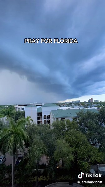 Hurricane Ian 2022 Live Updates - Stay Safe!
