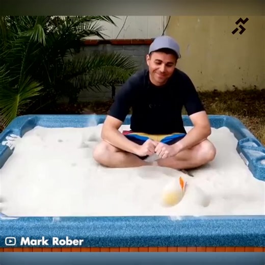 This is a liquified sand hot tub developed by an ex-NASA engineer. | GIAdventure
