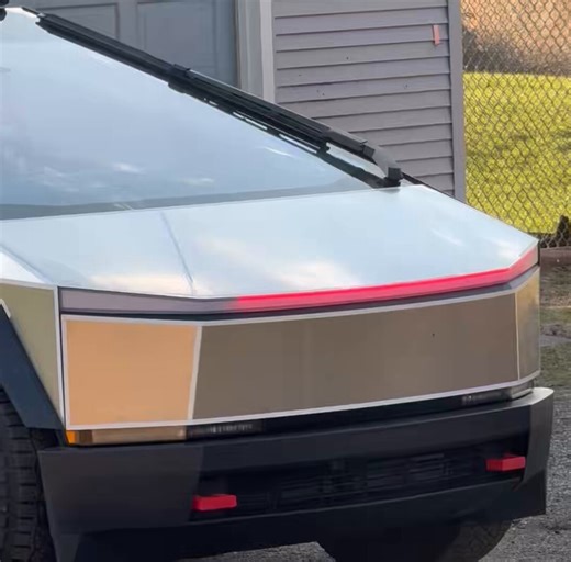 Added these RGB Smart IC COB LEDs to the front lightbar on the @cybertruck I think they look pretty considering the cost and the install was pretty straightforward w/ no modification of the lightbar!
