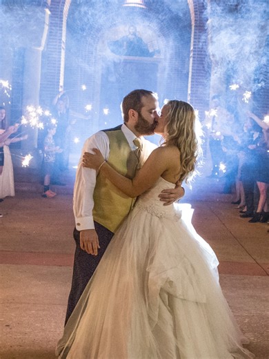 Atlanta Artistic Wedding Photographers captures your wedding with a creative, timeless eye — blending photojournalistic storytelling with vintage-inspired black-and-white artistry to preserve the real moments that matter. Why choose us? Authentic moments, not staged poses: We focus on candid storytelling — the laughter, the quiet glances, the unplanned joy — so your gallery feels natural and alive. Artistic vision: Our images balance modern composition with classic film aesthetics. Each frame is