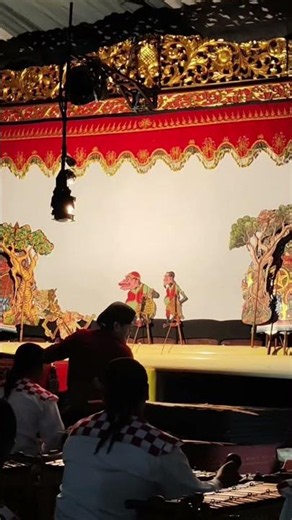 wayang kulit kesenian tradisional indonesia