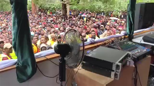 Amazing Papua New Guinea 🇵🇬 on Instagram: "PNG Music Legend GEDIX ATEGE performed Live at Kenjipi Mala District In Dei,Western Highlands Province during the Election Rally for the Intending candidate for Dei Open By-Election Mr. Bradley Wak Baffinu 🇵🇬"