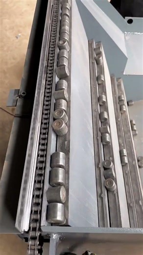 Precision in Motion: Automated Metal Component Sorting