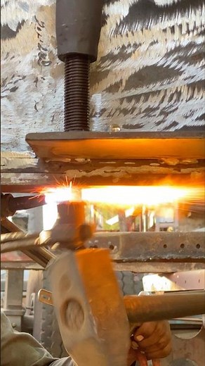 🔥 Red Hot Riveting Process | Heavy Truck Repair Skills ⚒️