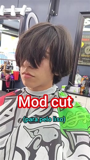 Mod Cut Tutorial: Transform Your Look with Texturizing Techniques