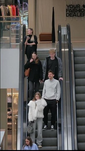 Do you recognize the song?🤔👇🏻